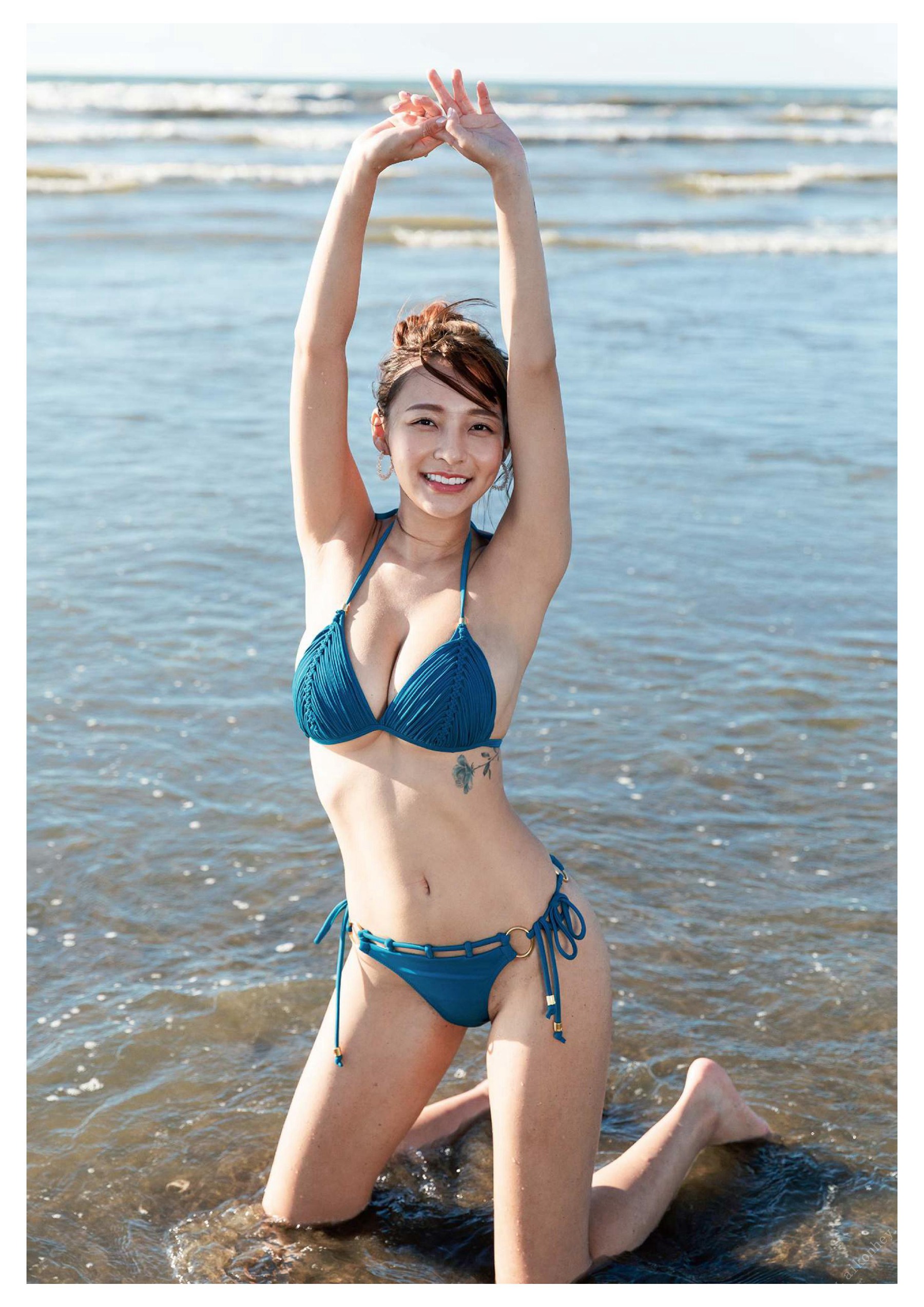 【画像65枚】可愛すぎる台湾アイドル、リン・シャンのEカップ水着画像03