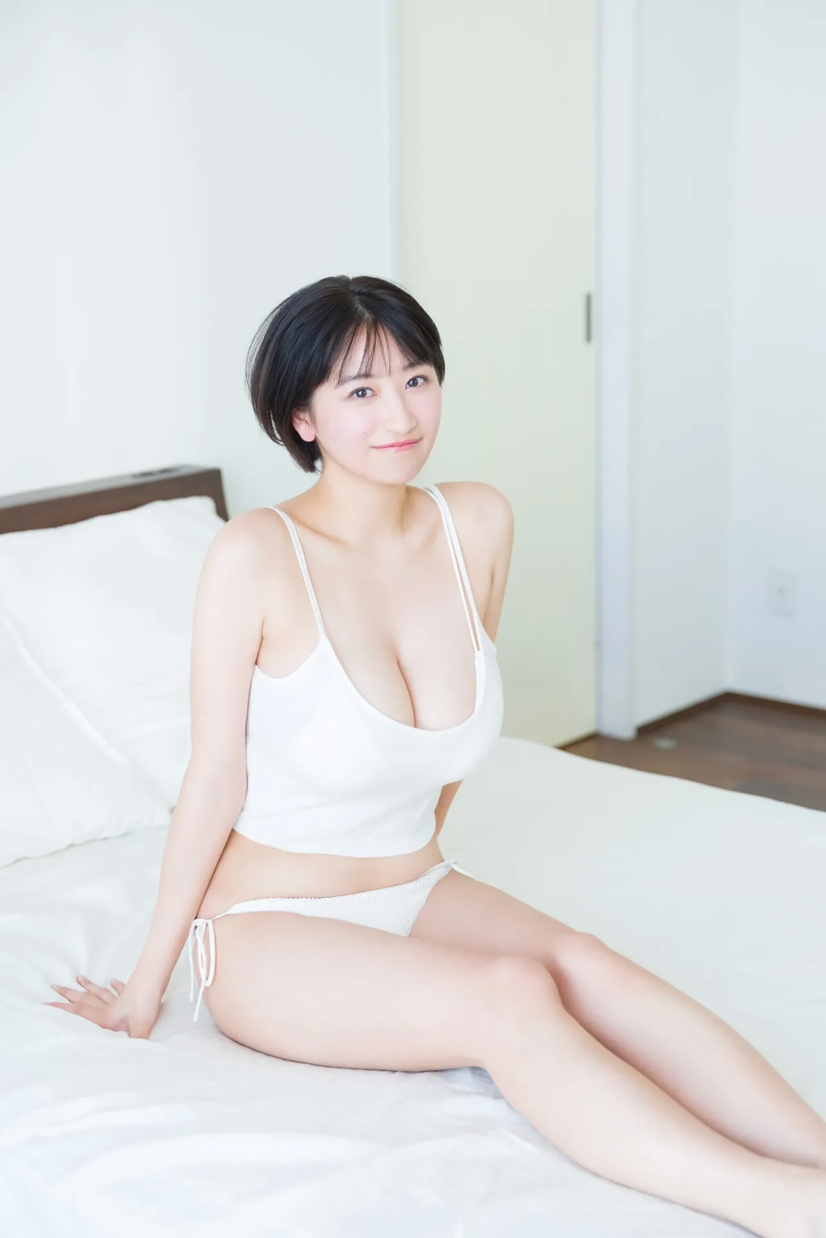 榎原依那の推定Iカップエロ画像140枚！一度見たら忘れない超絶ボディ