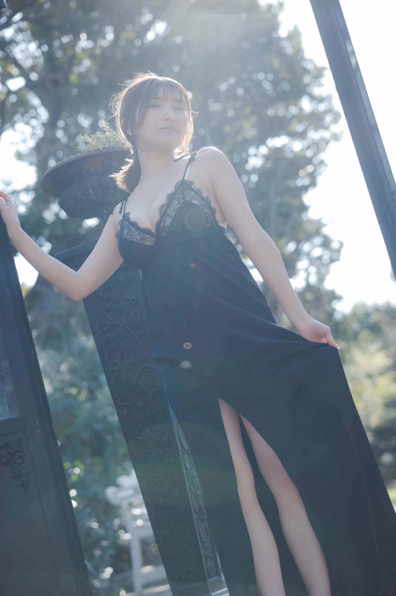 三田悠貴のGカップエロ画像176枚！グラビア界イチのふんわり“軟乳”！