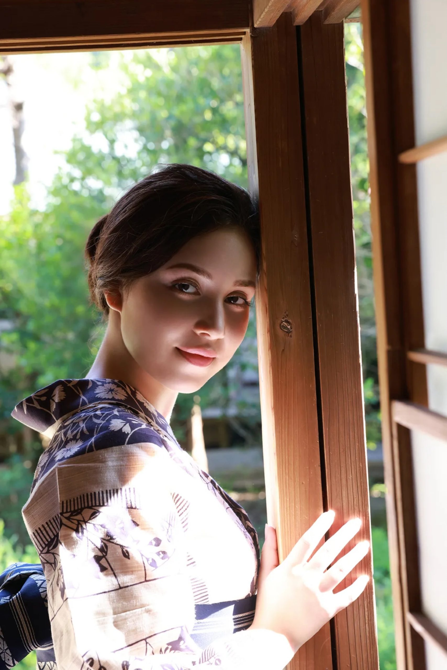 ミッシェル愛美のGカップエロ画像176枚！“令和の黒船”の衝撃露出！